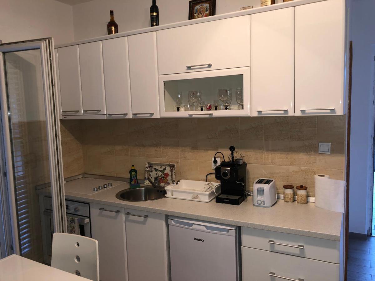 Apartman Iskra Apartman Bijela Kültér fotó