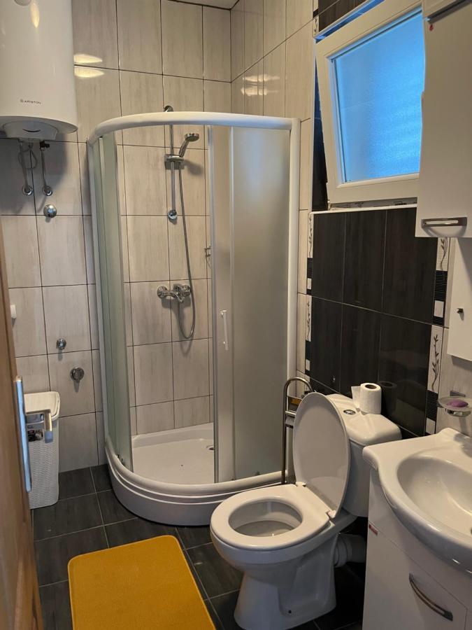 Apartman Iskra Apartman Bijela Kültér fotó