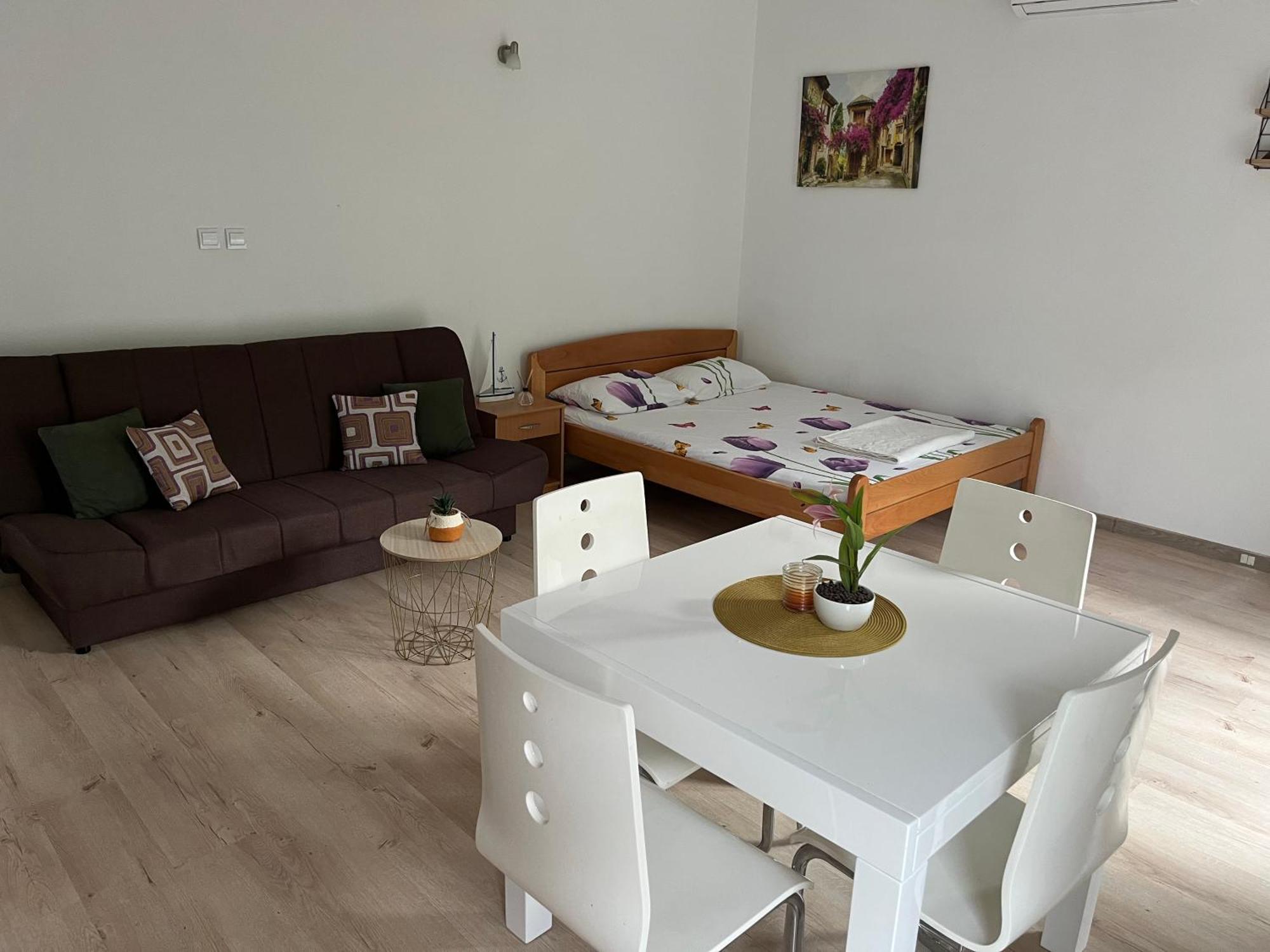 Apartman Iskra Apartman Bijela Kültér fotó